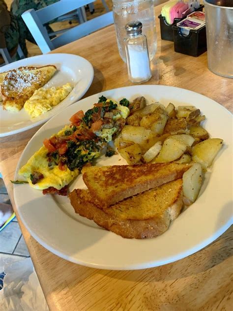 Yoolks on us - Yoolks On Us, Portsmouth: See 24 unbiased reviews of Yoolks On Us, rated 3.5 of 5 on Tripadvisor and ranked #33 of 182 restaurants in Portsmouth.